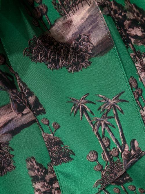 AKIRA NAKA（アキラナカ）AKIRA NAKA (アキラナカ) 総柄 ハイネック ボウタイブラウス グリーン サイズ:36の古着・服飾アイテム