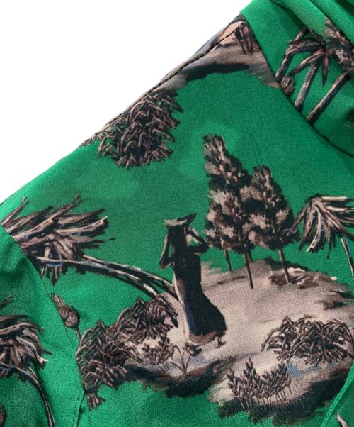 AKIRA NAKA（アキラナカ）AKIRA NAKA (アキラナカ) 総柄 ハイネック ボウタイブラウス グリーン サイズ:36の古着・服飾アイテム