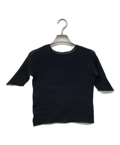 (T.)ISSEY MIYAKE（イッセイミヤケ）(T.)ISSEY MIYAKE (イッセイミヤケ) 半袖プリーツカットソー ブラック サイズ:Mの古着・服飾アイテム