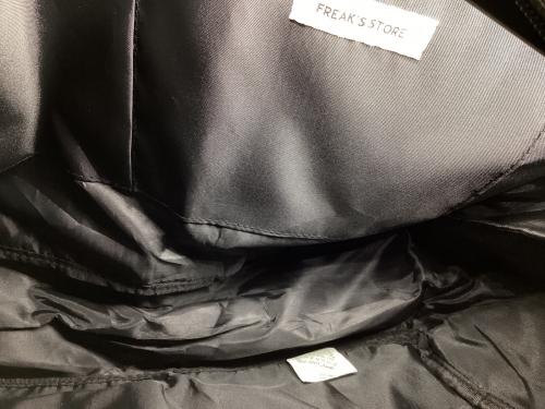 FREAK'S STORE（フリークスストア）FREAK'S STORE (フリークスストア) マルチポケット ショルダーバッグ ブラック 未使用品の古着・服飾アイテム