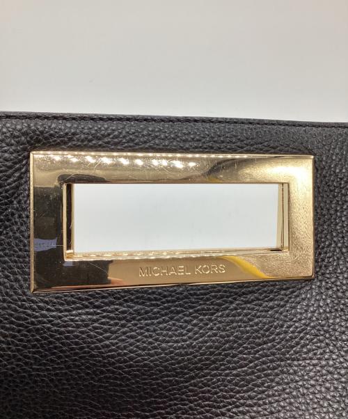 MICHAEL KORS（マイケル・コース）MICHAEL KORS (マイケル・コース) レザーショルダーバッグ ブラックの古着・服飾アイテム