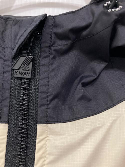 PLAY COMME des GARCONS（プレイコムデギャルソン）PLAY COMME des GARCONS (プレイコムデギャルソン) K-way (ケイウェイ) フルジップナイロンジャケット ブラック×ベージュ サイズ:Mの古着・服飾アイテム