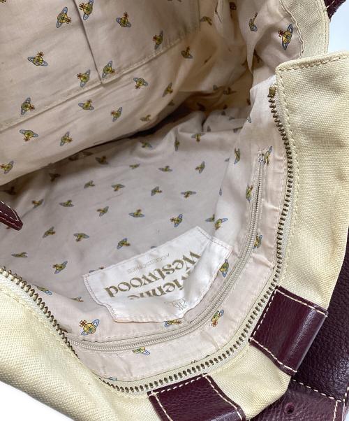 Vivienne Westwood（ヴィヴィアンウエストウッド）Vivienne Westwood (ヴィヴィアンウエストウッド) ビッグオーブ キャンバスショルダーバッグ ベージュの古着・服飾アイテム