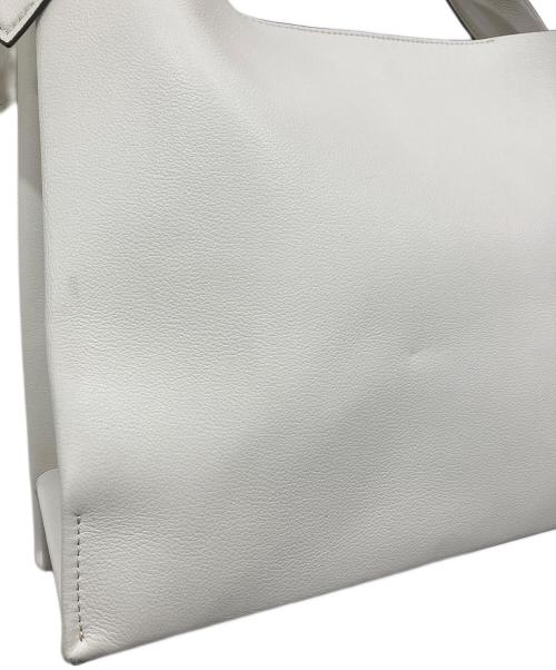 tov（トーヴ）tov (トーヴ) レザートートバッグ アイボリーの古着・服飾アイテム