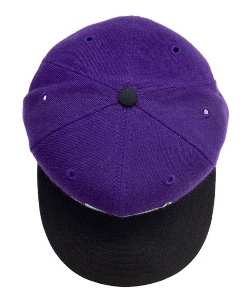 New Era（ニューエラ）New Era (ニューエラ) キャップ ブラック×パープル サイズ:7 3/8の古着・服飾アイテム