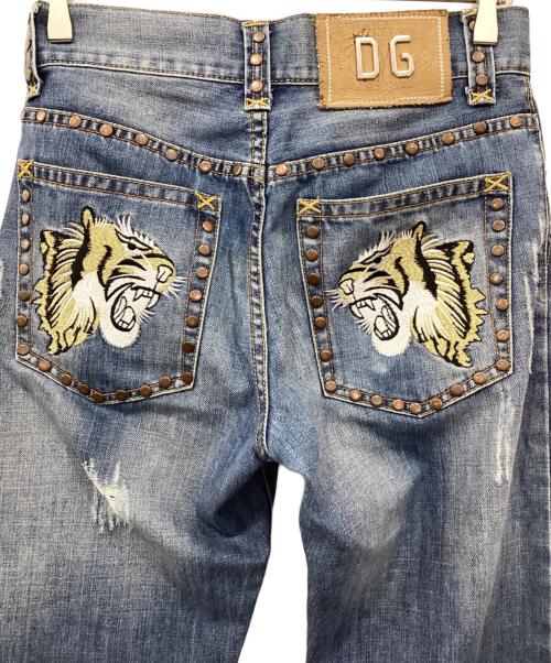 DOLCE & GABBANA（ドルチェ＆ガッバーナ）DOLCE & GABBANA (ドルチェ＆ガッバーナ) 虎刺繍スタッズデニムパンツ インディゴ サイズ:31の古着・服飾アイテム
