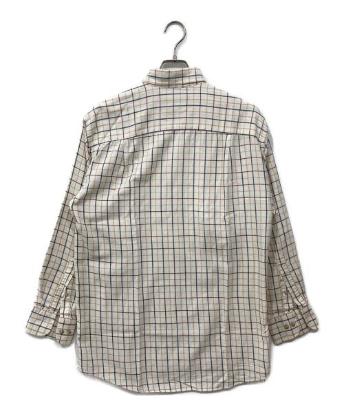 VAN HEUSEN（ヴァンヒューセン/バンヒューゼン）VAN HEUSEN (ヴァンヒューセン/バンヒューゼン) ボタンダウンシャツ ホワイト サイズ:SIZE 15 32/33の古着・服飾アイテム