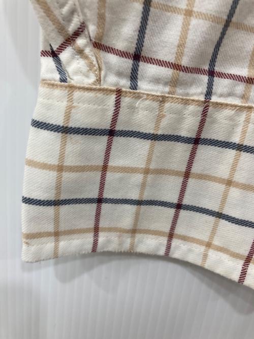 VAN HEUSEN（ヴァンヒューセン/バンヒューゼン）VAN HEUSEN (ヴァンヒューセン/バンヒューゼン) ボタンダウンシャツ ホワイト サイズ:SIZE 15 32/33の古着・服飾アイテム