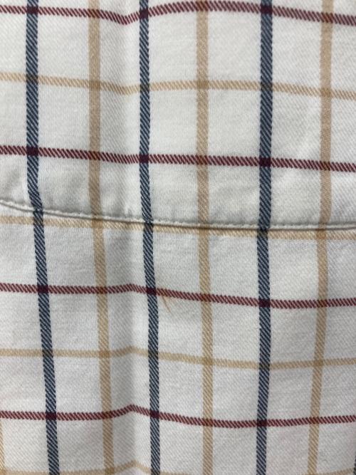 VAN HEUSEN（ヴァンヒューセン/バンヒューゼン）VAN HEUSEN (ヴァンヒューセン/バンヒューゼン) ボタンダウンシャツ ホワイト サイズ:SIZE 15 32/33の古着・服飾アイテム