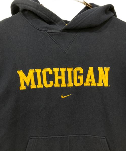 NIKE（ナイキ）NIKE (ナイキ) MICHIGANロゴプルオーバーパーカー ネイビー サイズ:XLの古着・服飾アイテム
