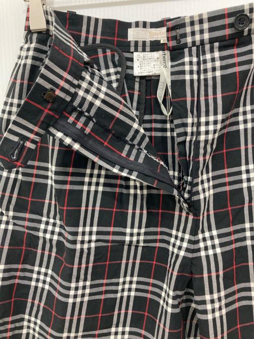Burberry's（バーバリー）Burberry's (バーバリー) チェックハーフパンツ ブラック サイズ:40の古着・服飾アイテム