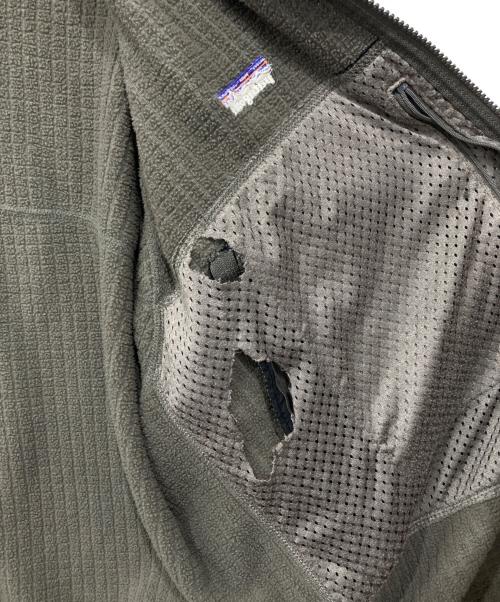 Patagonia（パタゴニア）Patagonia (パタゴニア) レギュレーターR3 ラディアントジャケット グレー サイズ:XLの古着・服飾アイテム