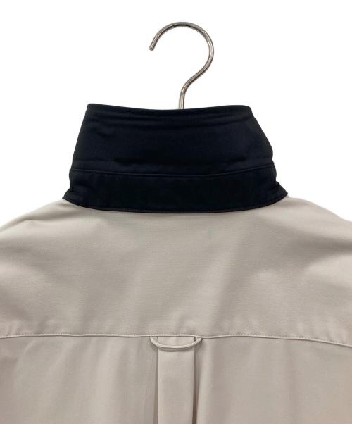 FRED PERRY（フレッドペリー）FRED PERRY (フレッドペリー) プルオーバーシャツ アイボリー サイズ:Mの古着・服飾アイテム
