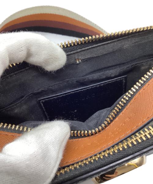 Marc by Marc Jacobs（マークバイマークジェイコブス）Marc by Marc Jacobs (マークバイマークジェイコブス) カメラショルダーバッグ オレンジ×ブラックの古着・服飾アイテム