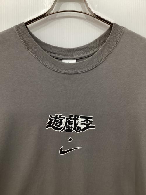 NIKE（ナイキ）NIKE (ナイキ) 遊戯王 (ユウギオウ) レッドアイズ ブラックドラゴン Tシャツ グレー サイズ:XXLの古着・服飾アイテム