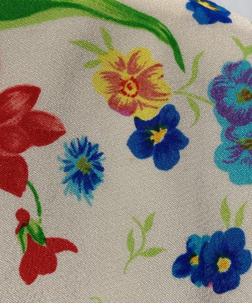 GIANNI VERSACE（ジャンニ・ヴェルサーチ）GIANNI VERSACE (ジャンニ・ヴェルサーチ) フラワープリントベスト マルチカラー サイズ:表記無し(実寸を参照ください)の古着・服飾アイテム