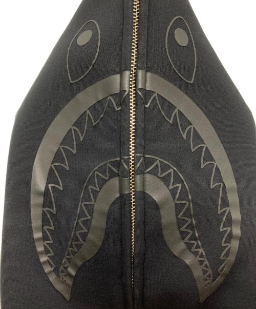 A BATHING APE（アベイシングエイプ）A BATHING APE (アベイシングエイプ) ネオプレン シャーク パーカー ブラック サイズ:Sの古着・服飾アイテム