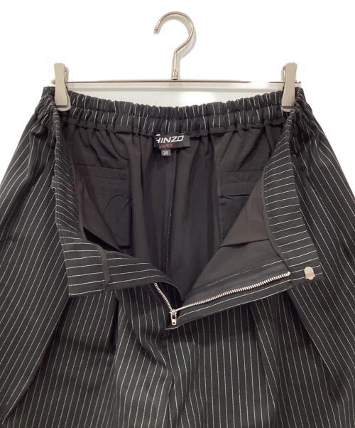 Shinzo（シンゾウ）Shinzo (シンゾウ) ストライプハーフパンツ ブラック サイズ:34の古着・服飾アイテム