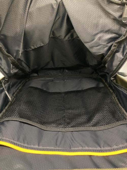 Jack Wolfskin（ジャック ウルフスキン）Jack Wolfskin (ジャック ウルフスキン) バックパック オリーブの古着・服飾アイテム