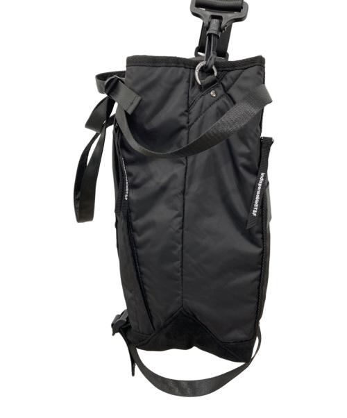 INDISPENSABLE（インディスペンサブル）INDISPENSABLE (インディスペンサブル) 3WAY TOTEBAG HANGGER ECONYL ブラックの古着・服飾アイテム