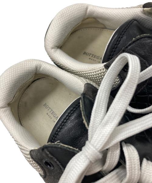 BOTTEGA VENETA（ボッテガベネタ）BOTTEGA VENETA (ボッテガベネタ) ローカットスニーカー ホワイトブラック サイズ:40の古着・服飾アイテム