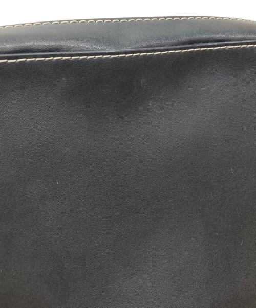 MICHAEL KORS（マイケル・コース）MICHAEL KORS (マイケル・コース) ショルダーバッグ ベージュ×ネイビーの古着・服飾アイテム