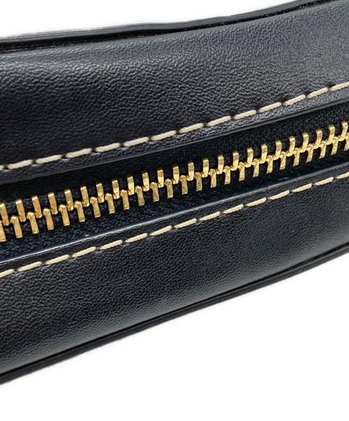 MICHAEL KORS（マイケル・コース）MICHAEL KORS (マイケル・コース) ショルダーバッグ ベージュ×ネイビーの古着・服飾アイテム