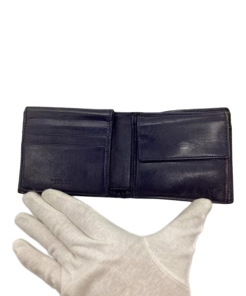 BOTTEGA VENETA（ボッテガベネタ）BOTTEGA VENETA (ボッテガベネタ) イントレチャート 2つ折財布 ネイビーの古着・服飾アイテム