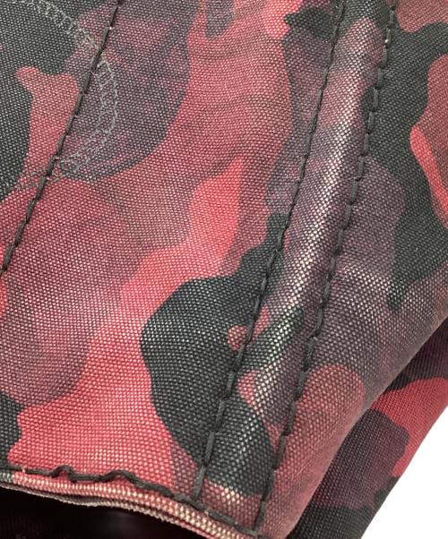 PRADA（プラダ）PRADA (プラダ) 2WAYカナパカモフラトートバッグ レッドの古着・服飾アイテム