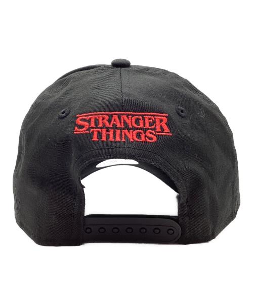 New Era（ニューエラ）New Era (ニューエラ) 9FORTY A-Frame NETFLIX ストレンジャー・シングス ブラック サイズ:ONE SIZE FITS MOSTの古着・服飾アイテム