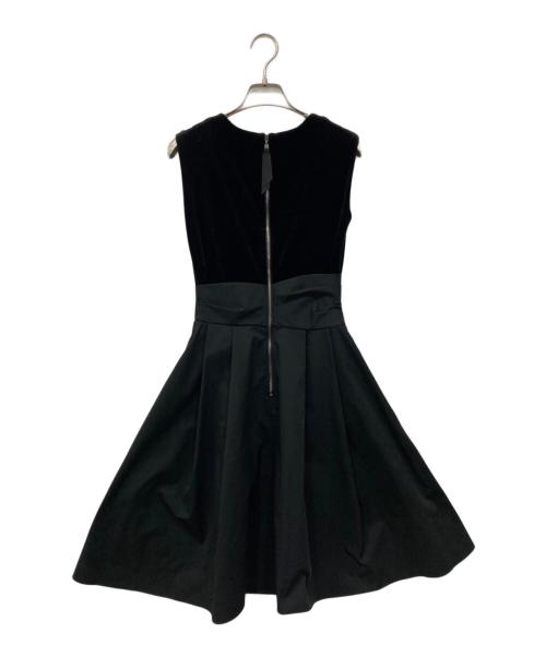 VELOUR NOIR by FOXEY NEWYORK（ベロア ノワール by フォクシー ニューヨーク）VELOUR NOIR by FOXEY NEWYORK (ベロア ノワール by フォクシー ニューヨーク) ベロア切替ワンピース ブラック サイズ:38の古着・服飾アイテム