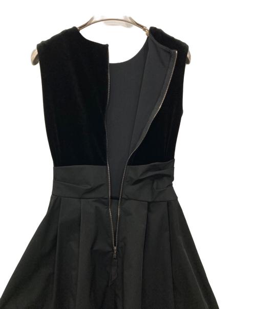 VELOUR NOIR by FOXEY NEWYORK（ベロア ノワール by フォクシー ニューヨーク）VELOUR NOIR by FOXEY NEWYORK (ベロア ノワール by フォクシー ニューヨーク) ベロア切替ワンピース ブラック サイズ:38の古着・服飾アイテム