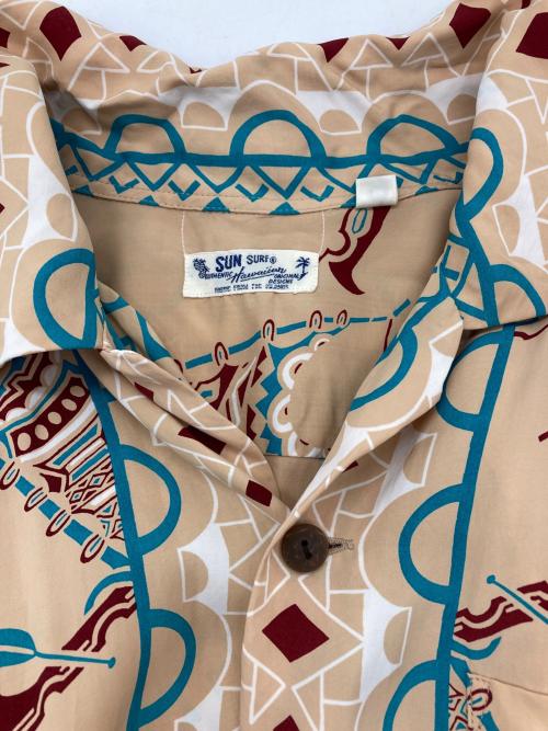Sun Surf（サンサーフ）Sun Surf (サンサーフ) RAYON HAWAIIAN SHIRT ベージュ サイズ:Mの古着・服飾アイテム