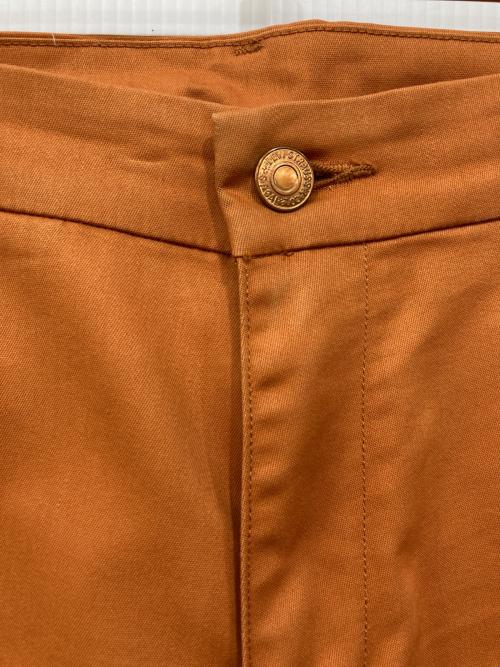 LEVI'S（リーバイス）LEVI'S (リーバイス) テーパードパンツ ベージュ サイズ:SIZE 76cm (W30)の古着・服飾アイテム