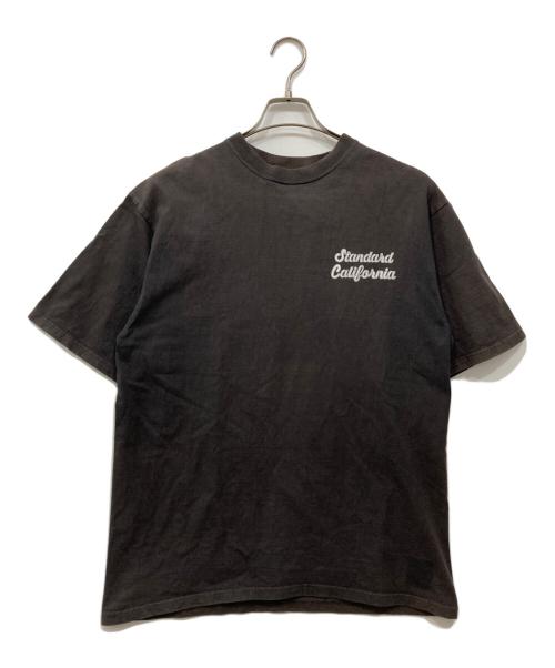 STANDARD CALIFORNIA（スタンダードカリフォルニア）STANDARD CALIFORNIA (スタンダードカリフォルニア) ロゴTシャツ グレー サイズ:Lの古着・服飾アイテム