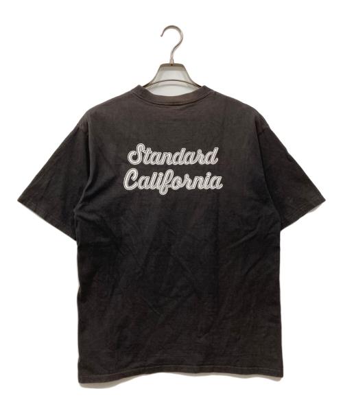 STANDARD CALIFORNIA（スタンダードカリフォルニア）STANDARD CALIFORNIA (スタンダードカリフォルニア) ロゴTシャツ グレー サイズ:Lの古着・服飾アイテム
