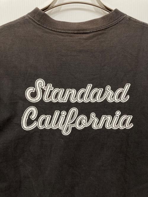 STANDARD CALIFORNIA（スタンダードカリフォルニア）STANDARD CALIFORNIA (スタンダードカリフォルニア) ロゴTシャツ グレー サイズ:Lの古着・服飾アイテム