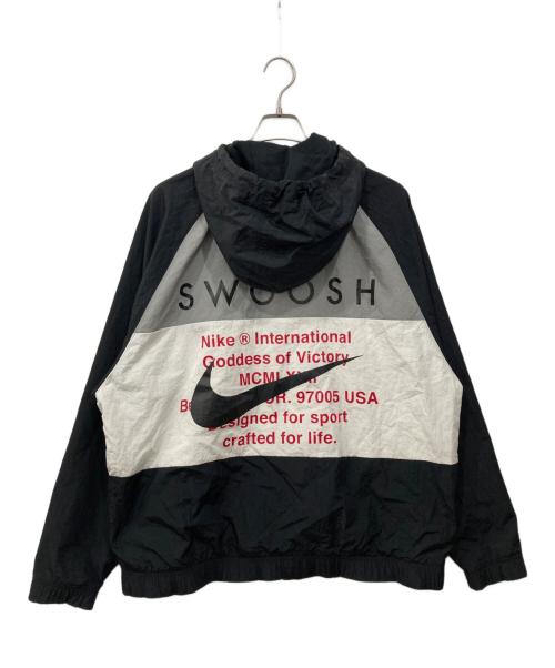 NIKE（ナイキ）NIKE (ナイキ) ダブルスウォッシュウーブンフーデッドジャケット ブラック サイズ:XXLの古着・服飾アイテム