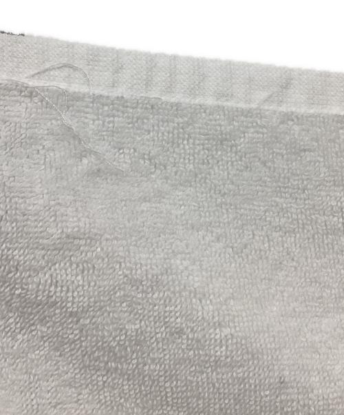 SUPREME（シュプリーム）SUPREME (シュプリーム) TONAL LOGO TOWEL / トーナル ロゴ タオル ホワイトの古着・服飾アイテム