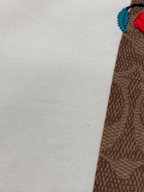 COACH（コーチ）COACH (コーチ) シグネチャー刺繍Tシャツ ホワイト サイズ:Sの古着・服飾アイテム