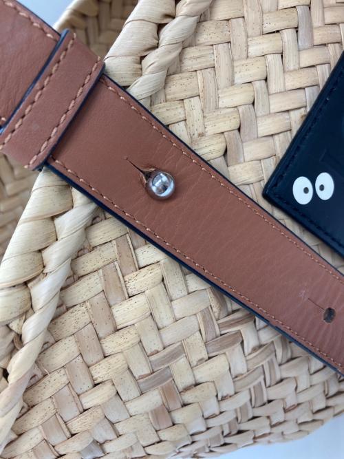 LOEWE（ロエベ）LOEWE (ロエベ) STUDIO GHIBLI (スタジオジブリ) バスケットバッグ ベージュ×ブラックの古着・服飾アイテム