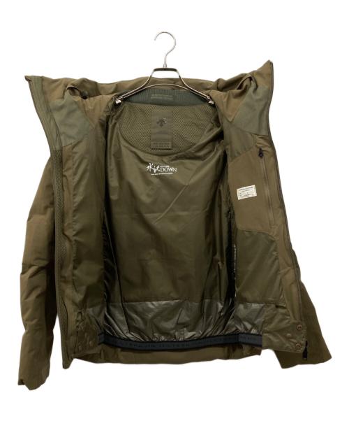 DESCENTE ALLTERRAIN（デザイント オルテライン）Descente ALLTERRAIN (デザイント オルテライン) JOURNAL STANDARD (ジャーナルスタンダード) 別注 水沢ダウンジャケット マウンテニア カーキ サイズ:Sの古着・服飾アイテム