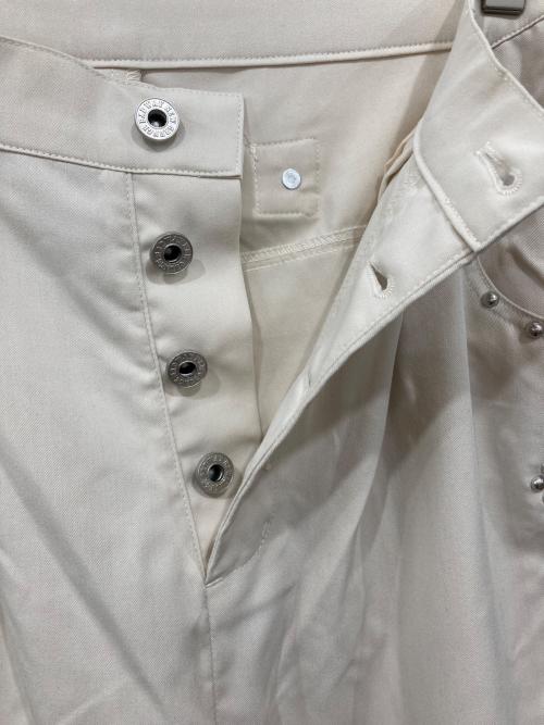 BADWAY（バッドウェイ）BADWAY (バッドウェイ) 5ポケットスタッズスラックス ホワイト サイズ:Lの古着・服飾アイテム