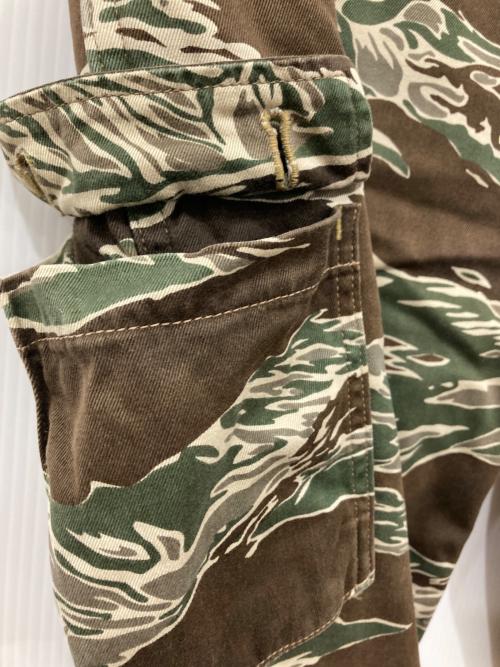 THE REAL McCOY'S（ザ・リアルマッコイズ）THE REAL McCOY'S (ザ・リアルマッコイズ) タイガーカモ ハーフパンツ カーキ サイズ:Mの古着・服飾アイテム