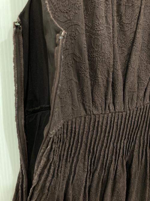HER LIP TO（ハーリップトゥ）Her lip to (ハーリップトゥ) ノースリーブワンピース ブラウン サイズ:Mの古着・服飾アイテム