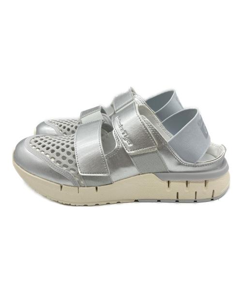 Onitsuka Tiger（オニツカタイガー）Onitsuka Tiger (オニツカタイガー) レビラック サンダル シルバー サイズ:24 未使用品の古着・服飾アイテム