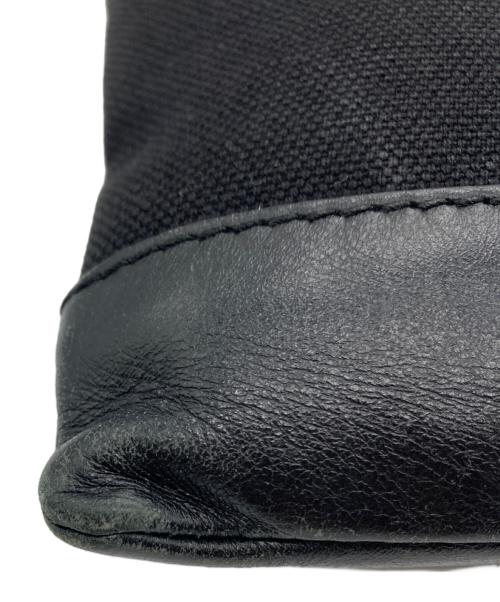 BALENCIAGA（バレンシアガ）BALENCIAGA (バレンシアガ) クラッチバッグ ブラックの古着・服飾アイテム