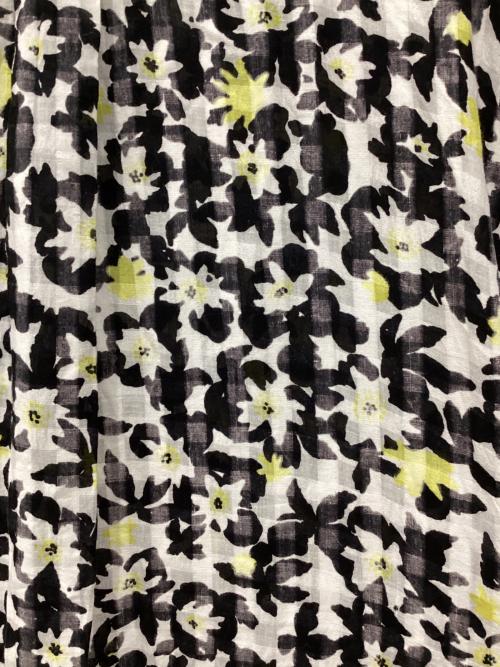 mii（ミー）mii (ミー) フラワードレス ホワイト×ブラック サイズ:Sの古着・服飾アイテム