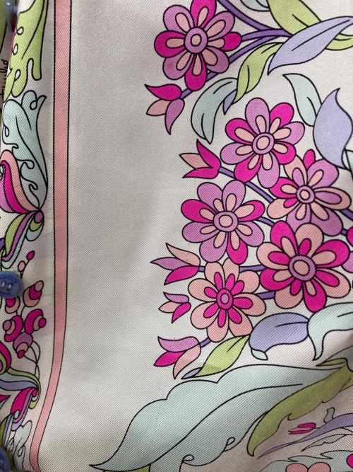 Emilio Pucci（エミリオ プッチ）Emilio Pucci (エミリオ プッチ) 総柄シルクシャツ マルチカラー サイズ:38の古着・服飾アイテム
