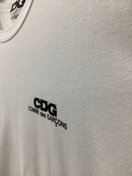 CDG（シーディージー）CDG (シーディージー) ロゴプリントTシャツ ホワイト サイズ:XXLの古着・服飾アイテム